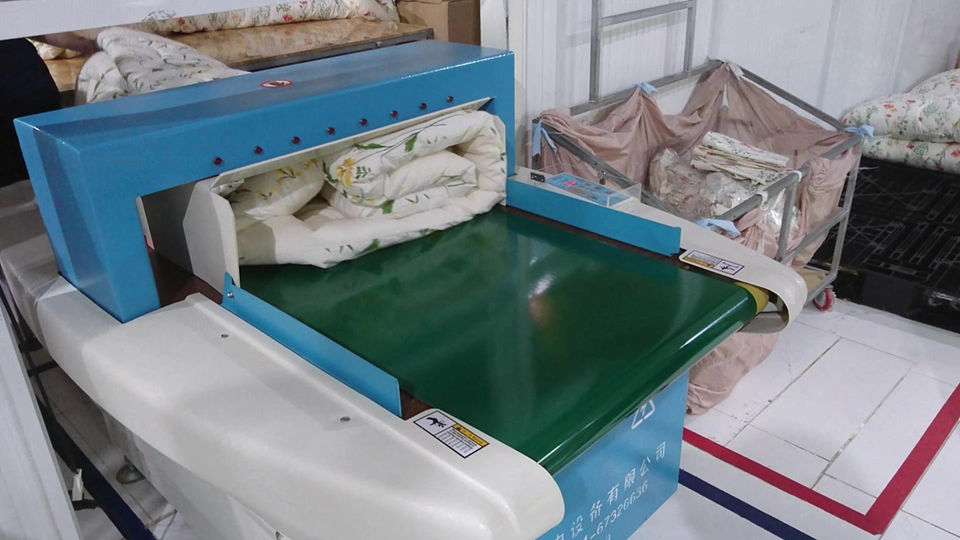 Using the metal detector